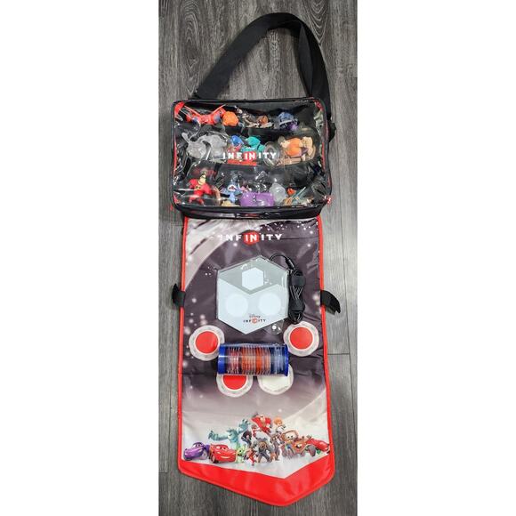 Disney Infinity 2.0 Pixar Characters Portal Pad Discs Book Games Case XBOX 360 - Picture 8 of 13